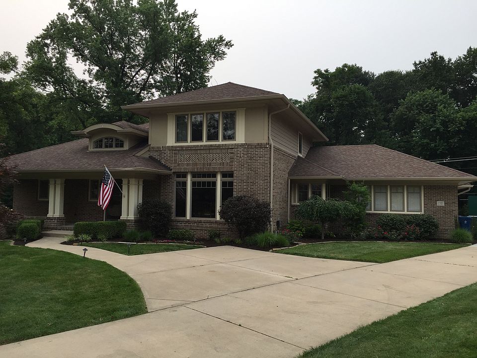 2nd image of 19 Stacy Dr