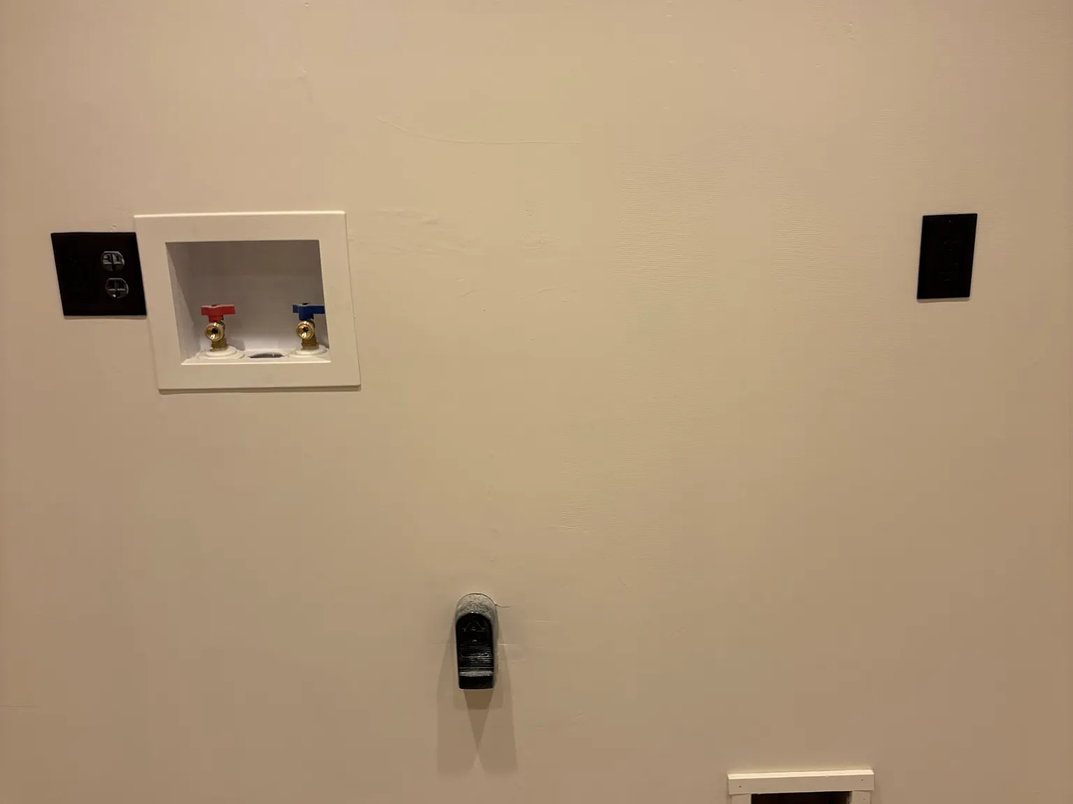 2 bed, 916 sqft, $1,000 — Photo 2