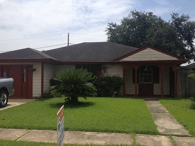 1st image of 2808 Williamsburg Dr