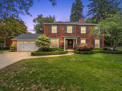 20162 Wedgewood Dr, Grosse Pointe Woods, MI, 48236