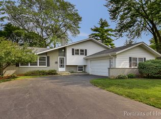 1108 Sandpiper Ln, Naperville, IL 60540