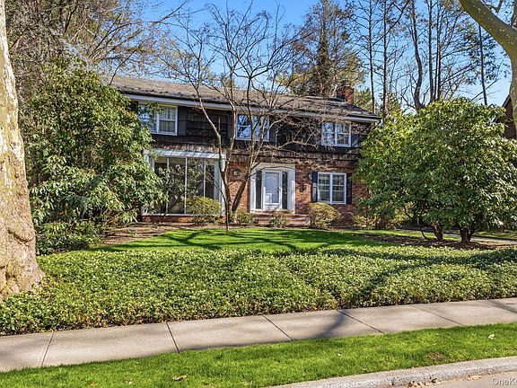 2nd image of 216 Clent Road