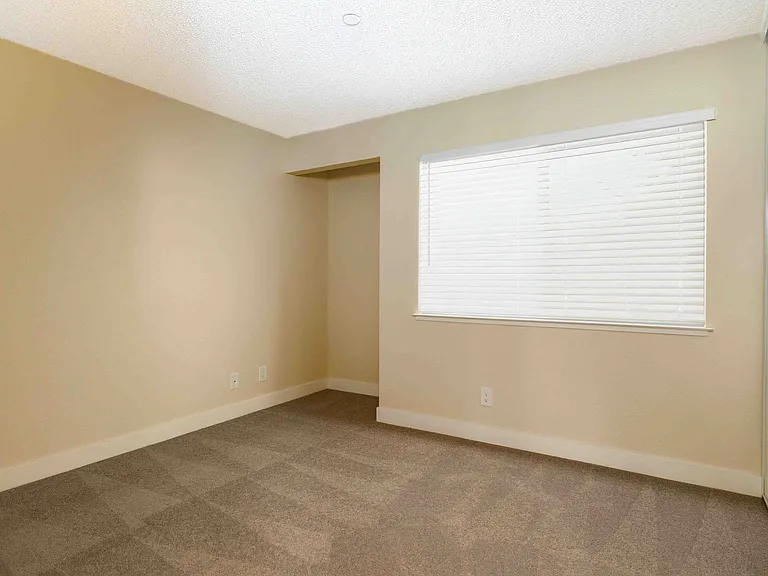 Mission Village Apartments — Photo 7