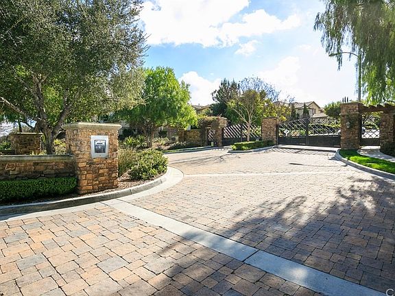 3rd image of 3967 Golden Terrace Ln