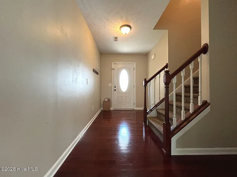139 Boston Hbr — Photo 2