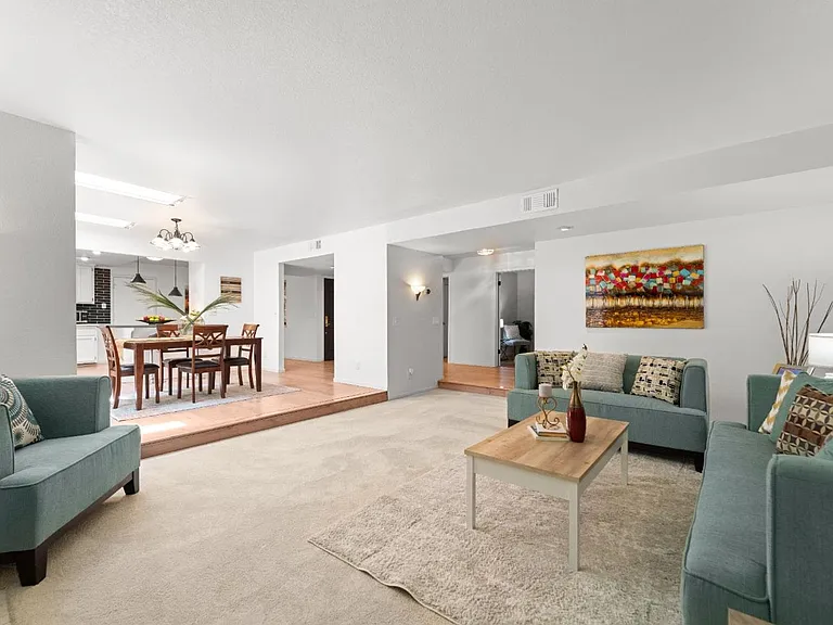 2042 University Park Dr — Photo 8