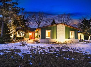13500 W Old Oak Ln, New Berlin, WI 53151