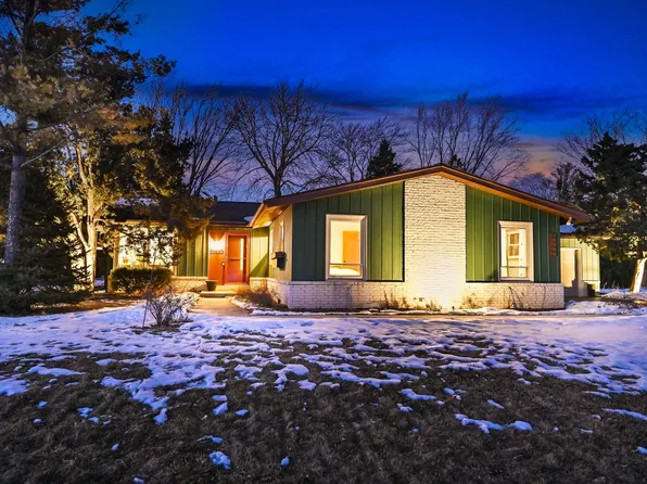 13500 West Old Oak LANE, New Berlin, WI 53151