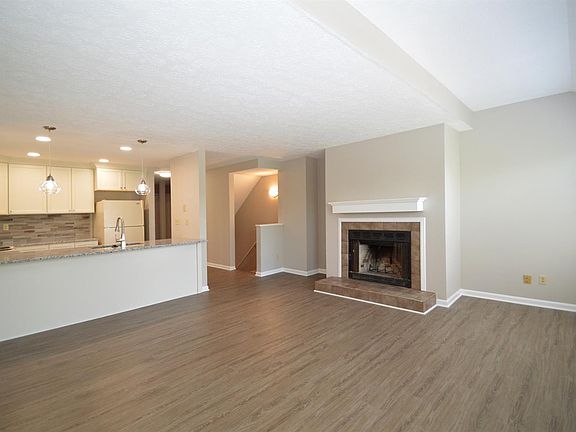 2nd image of 10555 Montgomery Rd Unit 62