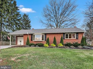 827 Pine Hill Rd, Lititz, PA 17543