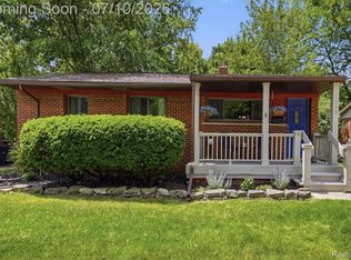 1061 Western Dr, Ann Arbor, MI 48103