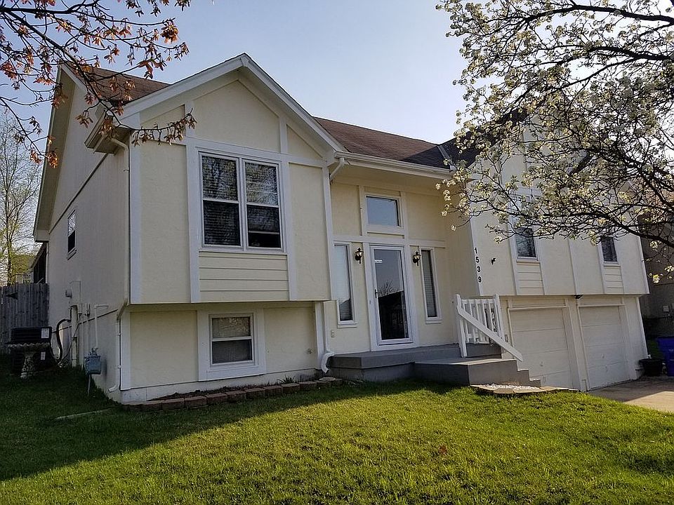 2nd image of 1539 W Park St