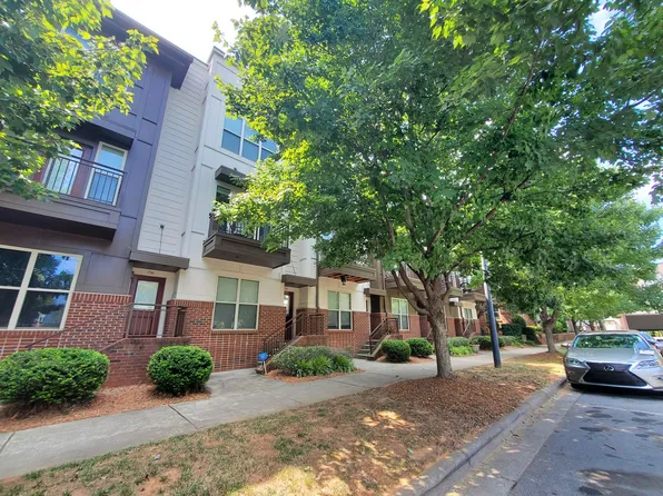 732 Seigle Point Dr, Charlotte, NC 28204