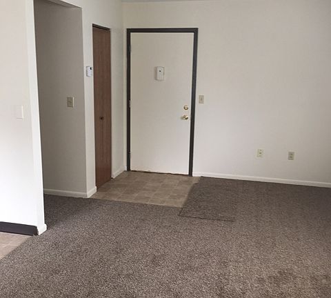 4th image of 228 W 11th St APT 6