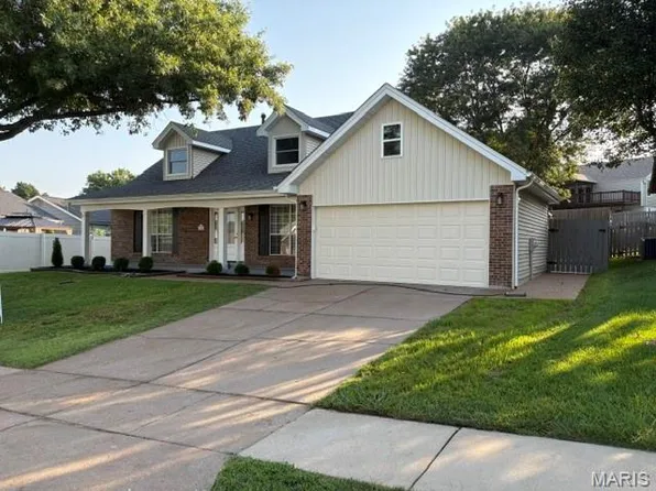 1346 Westbrooke Meadows Ln, Ballwin, MO 63021