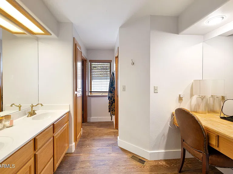 2145 William Palmer — Photo 27