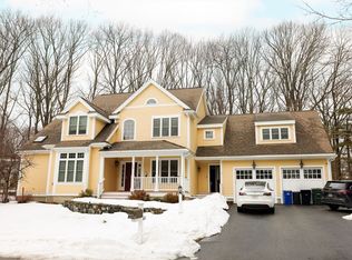 124 Peach Tree Ln, North Andover, MA 01845