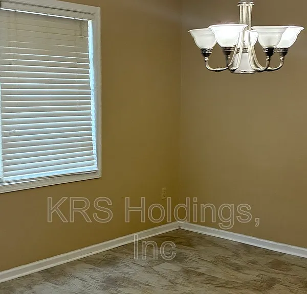 1262 Old Windmill Cir — Photo 3