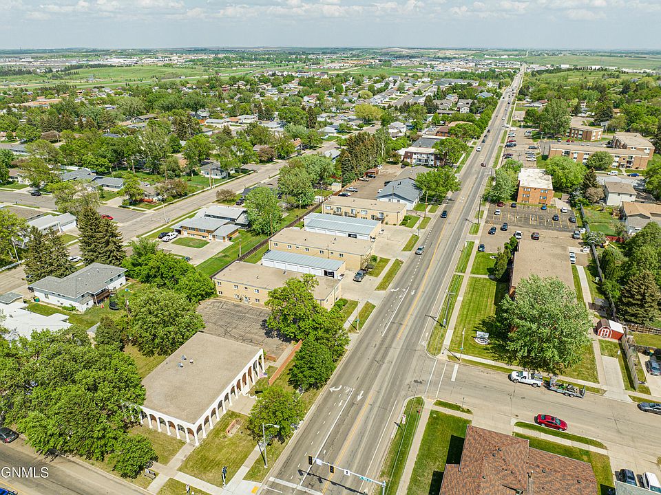 1914-2012 E Divide Ave, Bismarck, ND 58501 | MLS #4008884 | Zillow