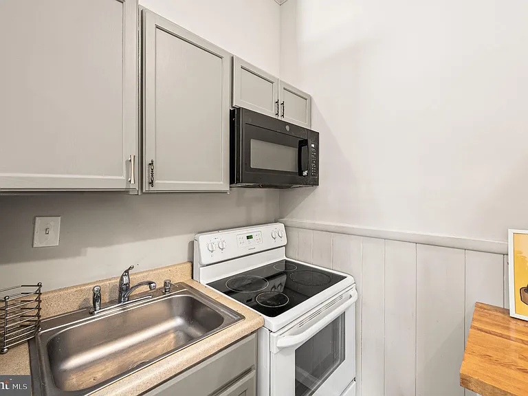 815 N Lincoln St — Photo 6