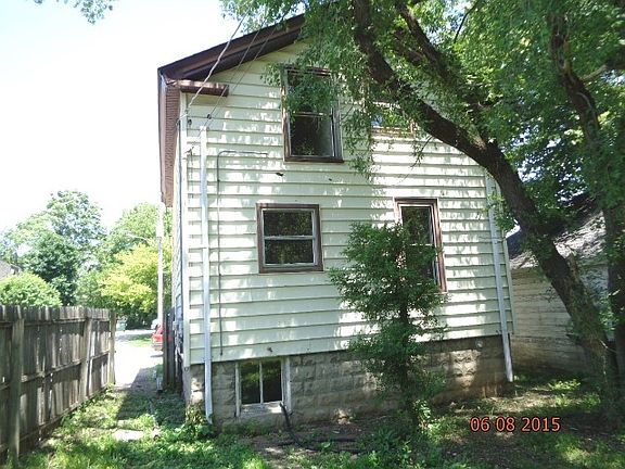 2nd image of 304 W Lafayette St