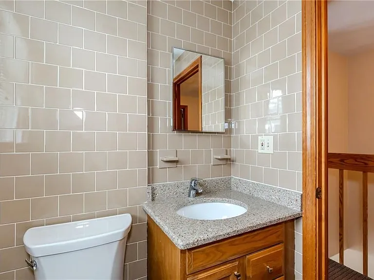 53 Hazael St — Photo 9