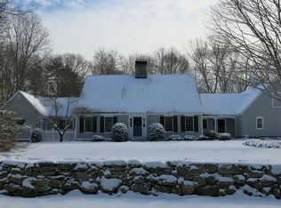 8 Riverbend Rd, Old Lyme, CT 06371