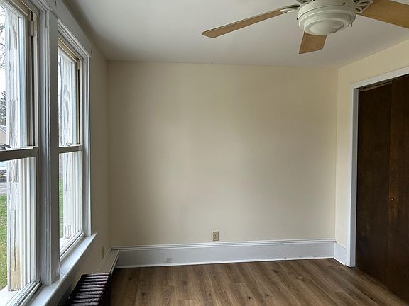 3rd image of 318 Vineyard Ave #2