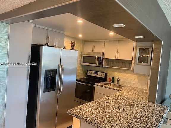 4th image of 8000 Harding Ave APT 2B