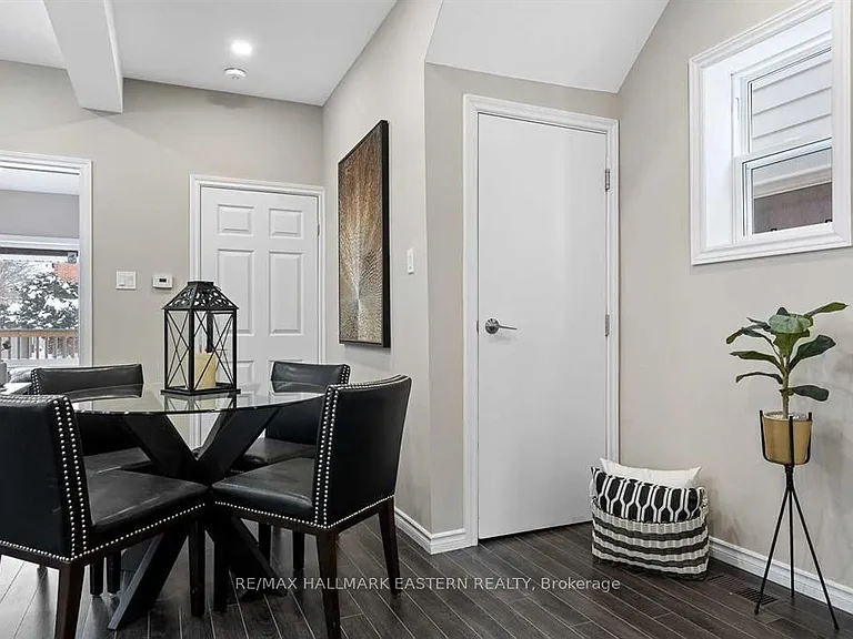 184 Park St N #MAIN FLOOR — Photo 11