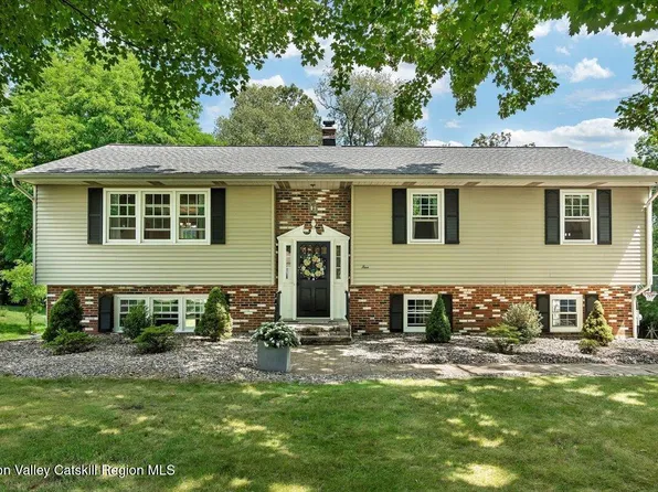 5 Circle Drive, Schodack, NY 12033