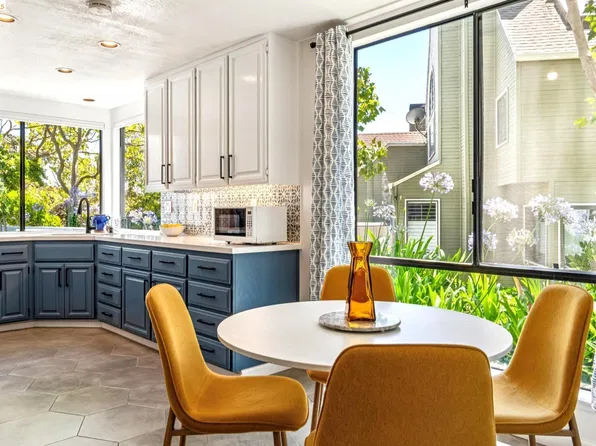 3300 Southridge Dr, Richmond, CA 94806