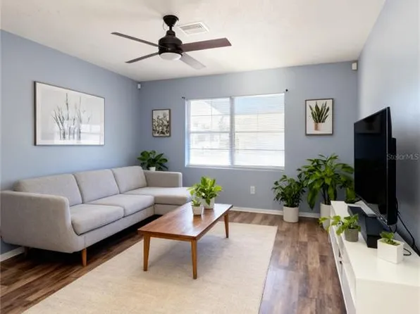 3220 Chariot Pl, Orlando, FL 32818