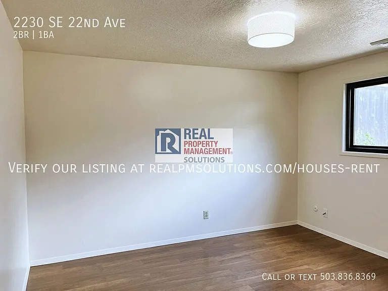 2230 SE 22nd Ave — Photo 17