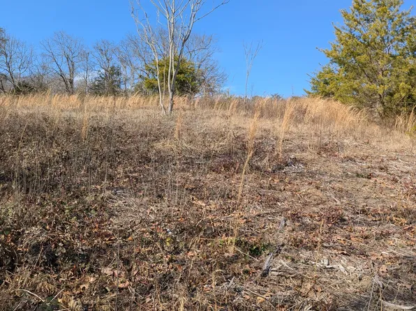 Whispering Ct, Bean Station, TN 37708