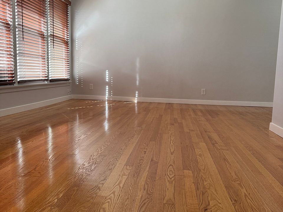 Large living area with beautiful Oak hardwood