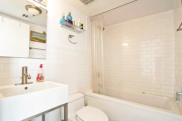 Sold by Savitri Lela Richardson Real Estate LLC | media 11