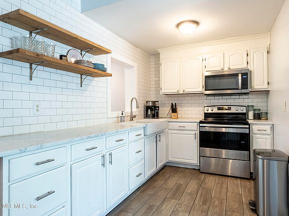 5th image of 3061 PURDOM Drive