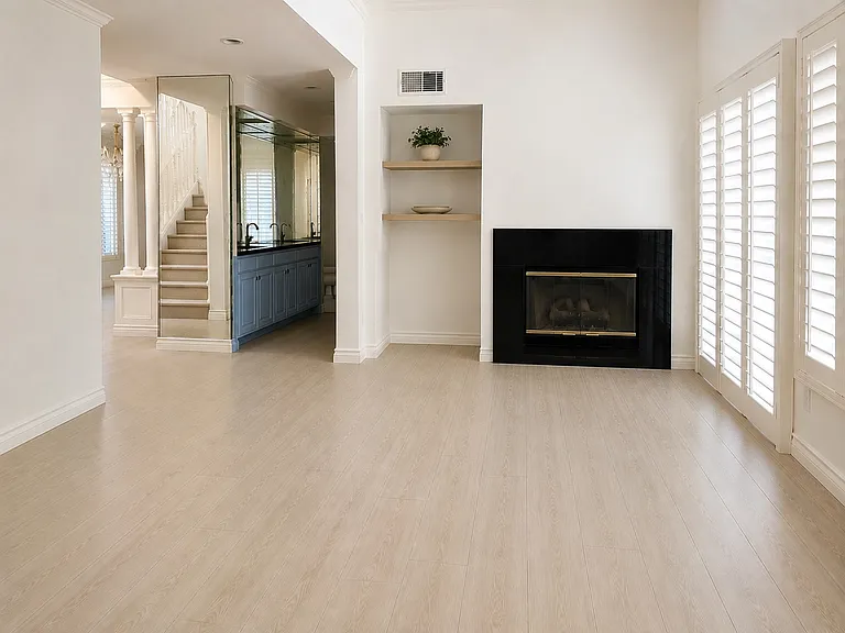 20871 Betron St — Photo 5