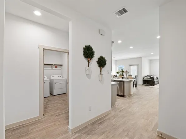 7214 Sunset Creek Dr, Richmond, TX 77469