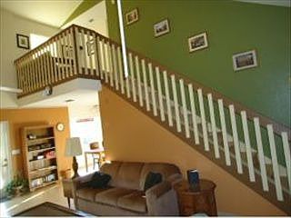 3rd image of 834 Parkwood Ave
