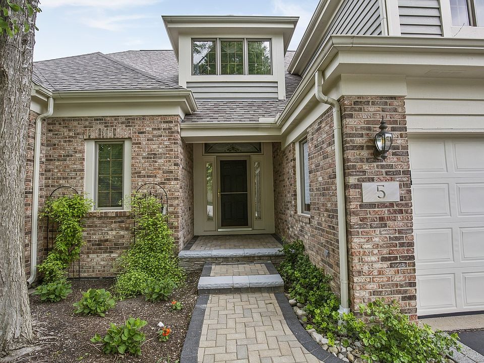1st image of 5 Medinah Ct