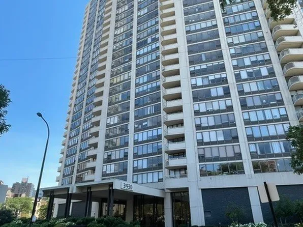 3930 N Pine Grove Ave APT 707, Chicago, IL 60613