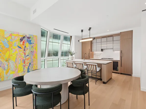 515 West 18th Street 510 image 3 of 20