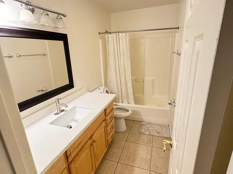 12596 Oaks Ave — Photo 9