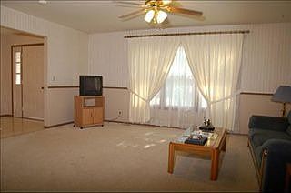 3rd image of 1936 Chippendale Ln