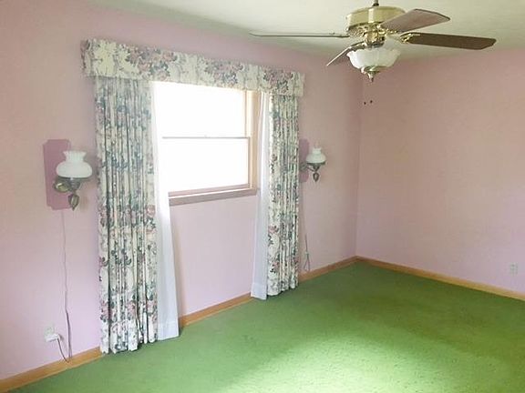 4th image of 4354 County Road 2400