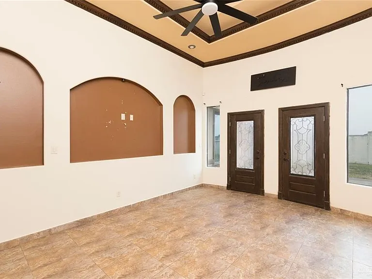 208 Thornwood Loop — Photo 6