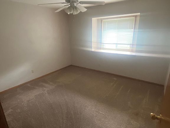 5th image of 219 Chalet Dr #219