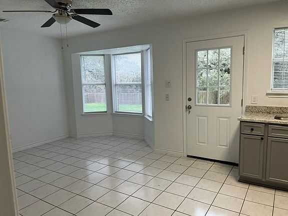 Breakfast room